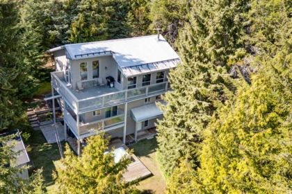 8325 Rainbow Drive, Whistler, BC, Whistler — Single Family Residence for sale