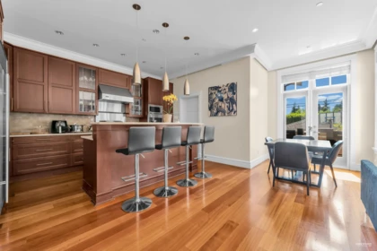 Breakfast Nook Photo of 2540 W 45th Avenue, Vancouver, BC