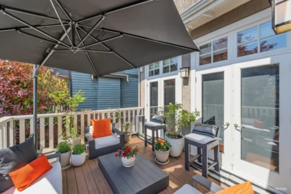 Garden / Landscaping Photo of 2540 W 45th Avenue, Vancouver, BC