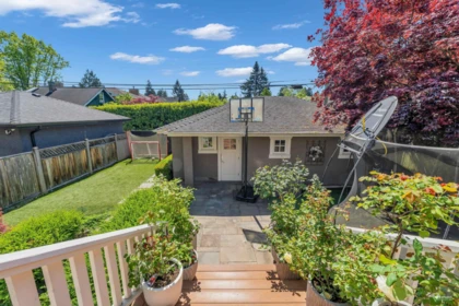 Hot Tub / Spa Photo of 2540 W 45th Avenue, Vancouver, BC