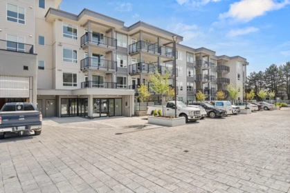 Hot Tub / Spa Photo of 512 23222 Gilley Road, Richmond, BC