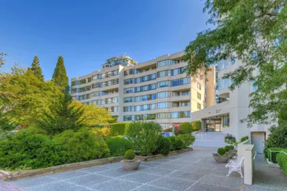 704 1442 Foster Street, White Rock, BC, White Rock — Apartment/Condo for sale