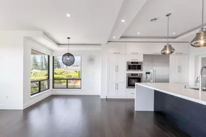 Breakfast Nook Photo of 383 Newdale Court, North Vancouver, BC