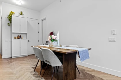 Basement Recreation Room Photo of 425 14968 101a Avenue, Surrey, BC