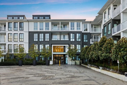 Outdoor Patio Photo of 425 14968 101a Avenue, Surrey, BC