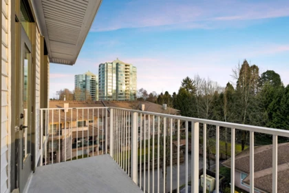 Primary Bedroom Photo of 425 14968 101a Avenue, Surrey, BC