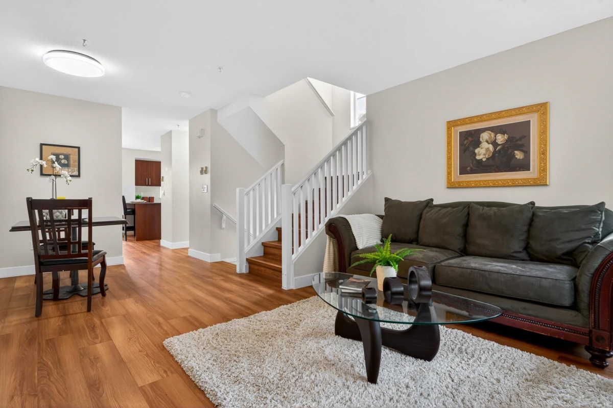 Family Room Photo of 18 20038 70 Avenue, Langley, BC