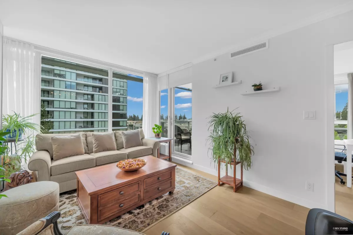 Living Room Photo of 709 3355 Binning Road, Vancouver, BC