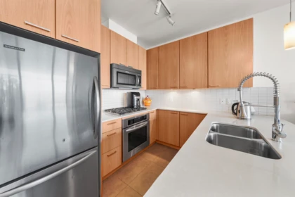 Primary Bedroom Photo of 907 2789 Shaughnessy Street, Port Coquitlam, BC