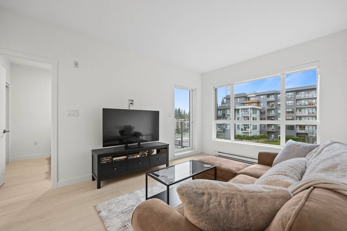 Family Room Photo of 303 3596 Malsum Drive, North Vancouver, BC