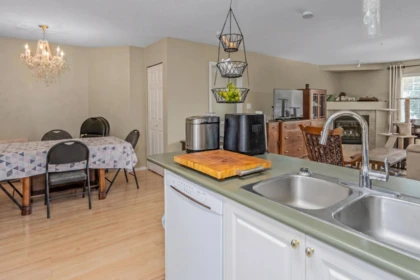 Kitchen Island Photo of 301 2350 Westerly Street, Abbotsford, BC