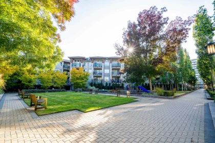 Garden / Landscaping Photo of 309 6828 Eckersley Road, Richmond, BC