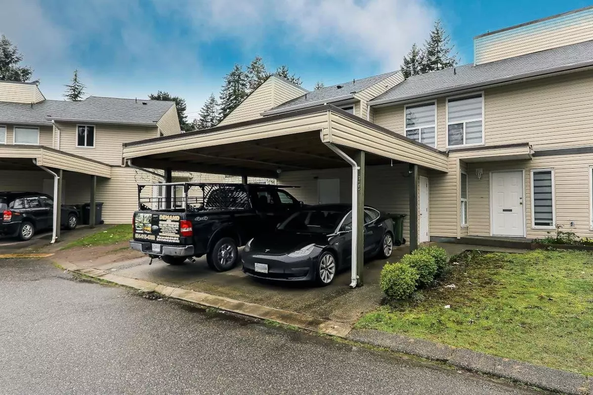 Living Room Photo of 35 3030 Trethewey Street, Abbotsford, BC