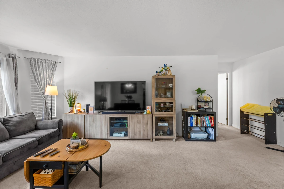 Dining Area Photo of 105 2780 Ware Street, Abbotsford, BC