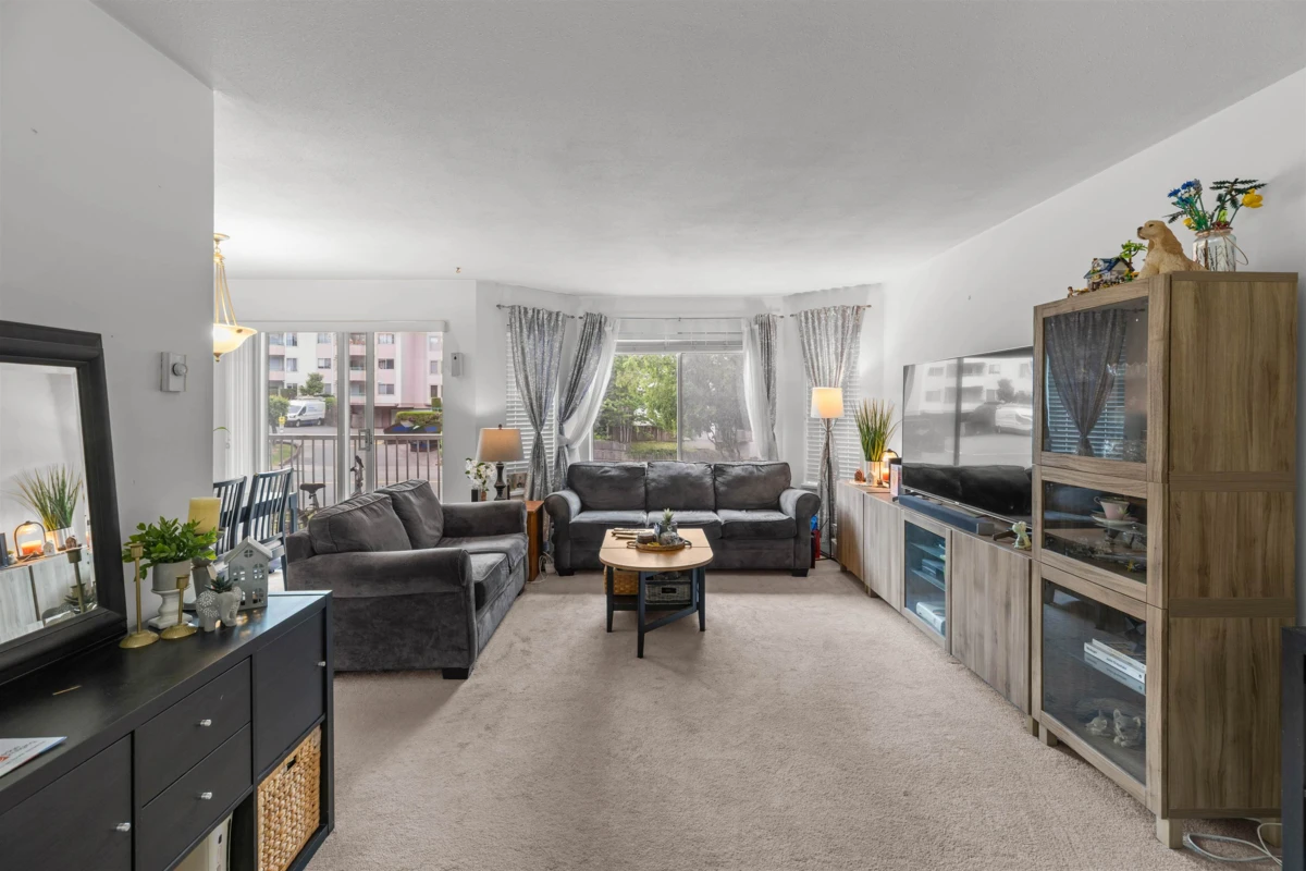 Family Room Photo of 105 2780 Ware Street, Abbotsford, BC