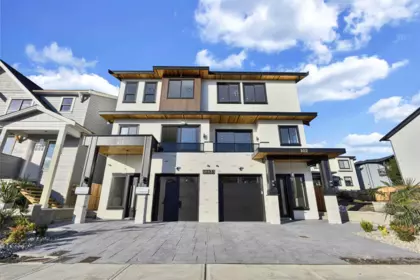 102 16633 18a Avenue, Surrey, BC, Surrey — Half Duplex for sale
