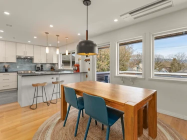 Kitchen Photo of 1815 W 14th Avenue, Vancouver, BC