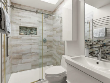 Powder Room Photo of 1815 W 14th Avenue, Vancouver, BC