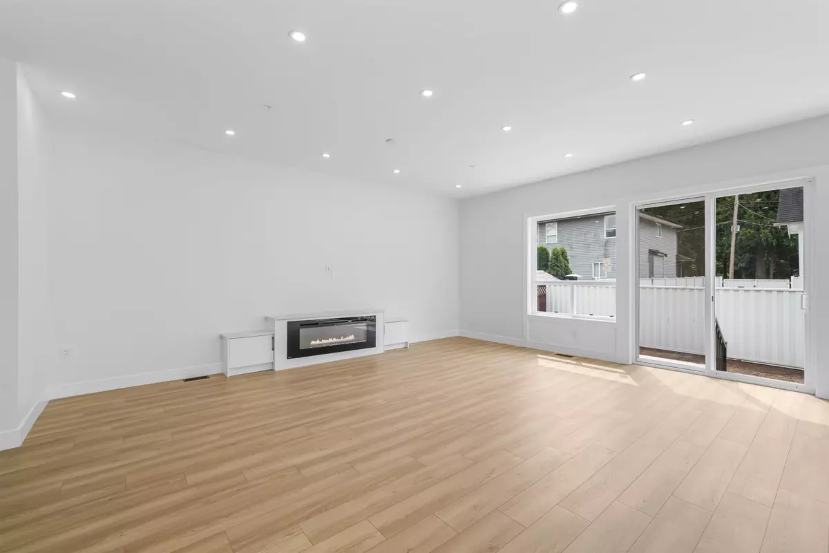 Family Room Photo of 19098 Doerksen Drive, Pitt Meadows, BC
