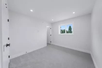 Entry Foyer Photo of 19098 Doerksen Drive, Pitt Meadows, BC