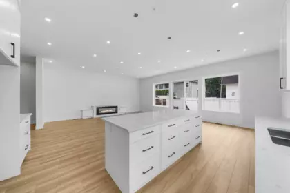 Kitchen Island Photo of 19098 Doerksen Drive, Pitt Meadows, BC
