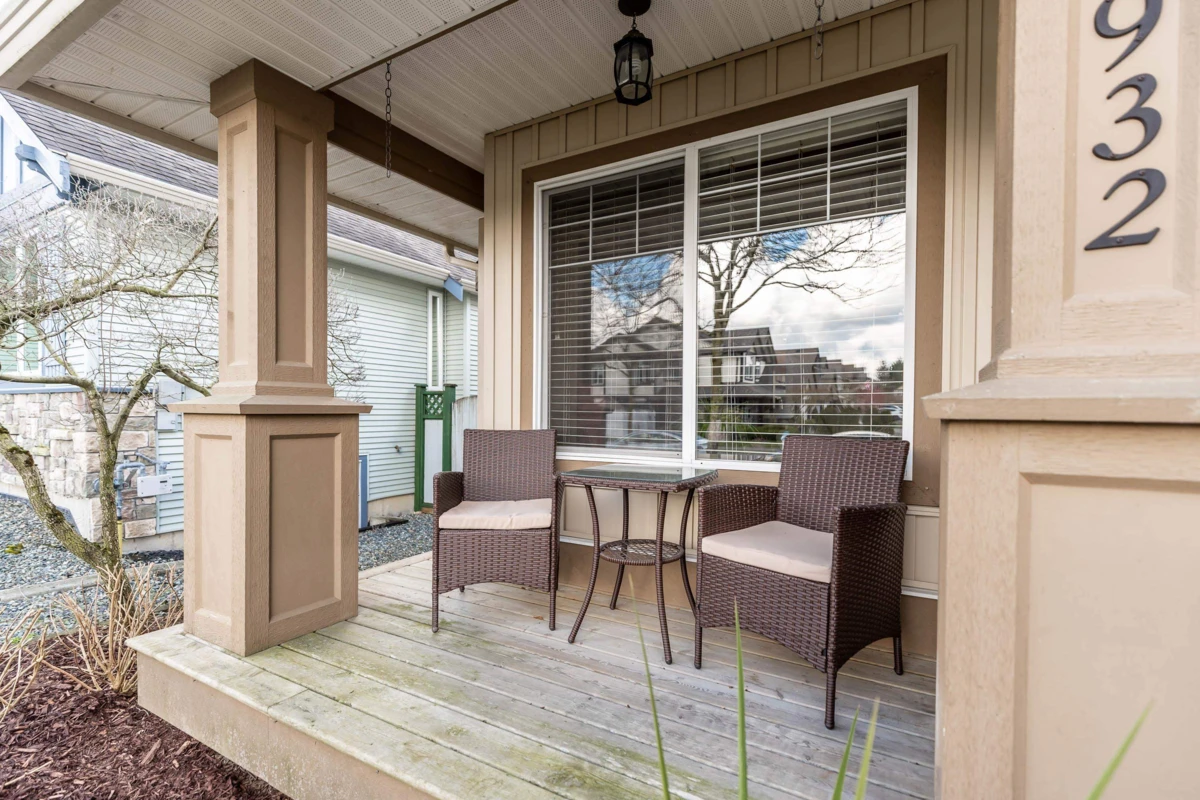 Living Room Photo of 27932 Buffer Crescent, Abbotsford, BC