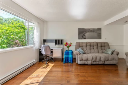Breakfast Nook Photo of 2029 Fraser Avenue, Port Coquitlam, BC