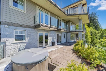 Outdoor Kitchen Photo of 2562 Garden Court, West Vancouver, BC