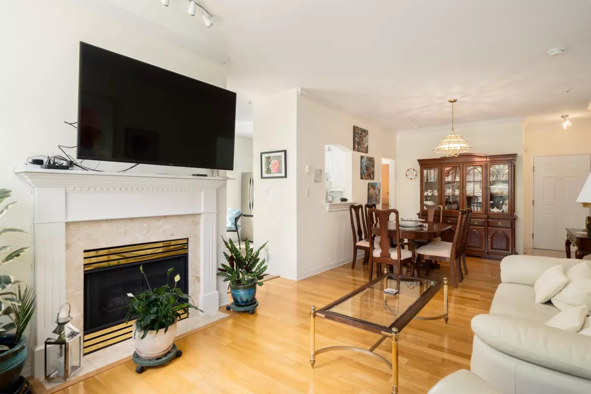 Family Room Photo of 229 3098 Guildford Way, Coquitlam, BC