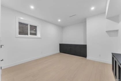 Basement Recreation Room Photo of 11665 89a Avenue, Delta, BC