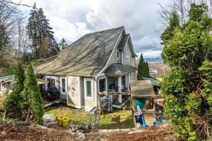 Front Yard Photo of 13838 116 Avenue, Surrey, BC
