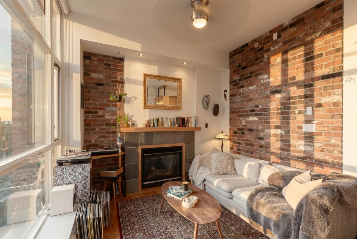 Living Room Photo of 218 2515 Ontario Street, Vancouver, BC