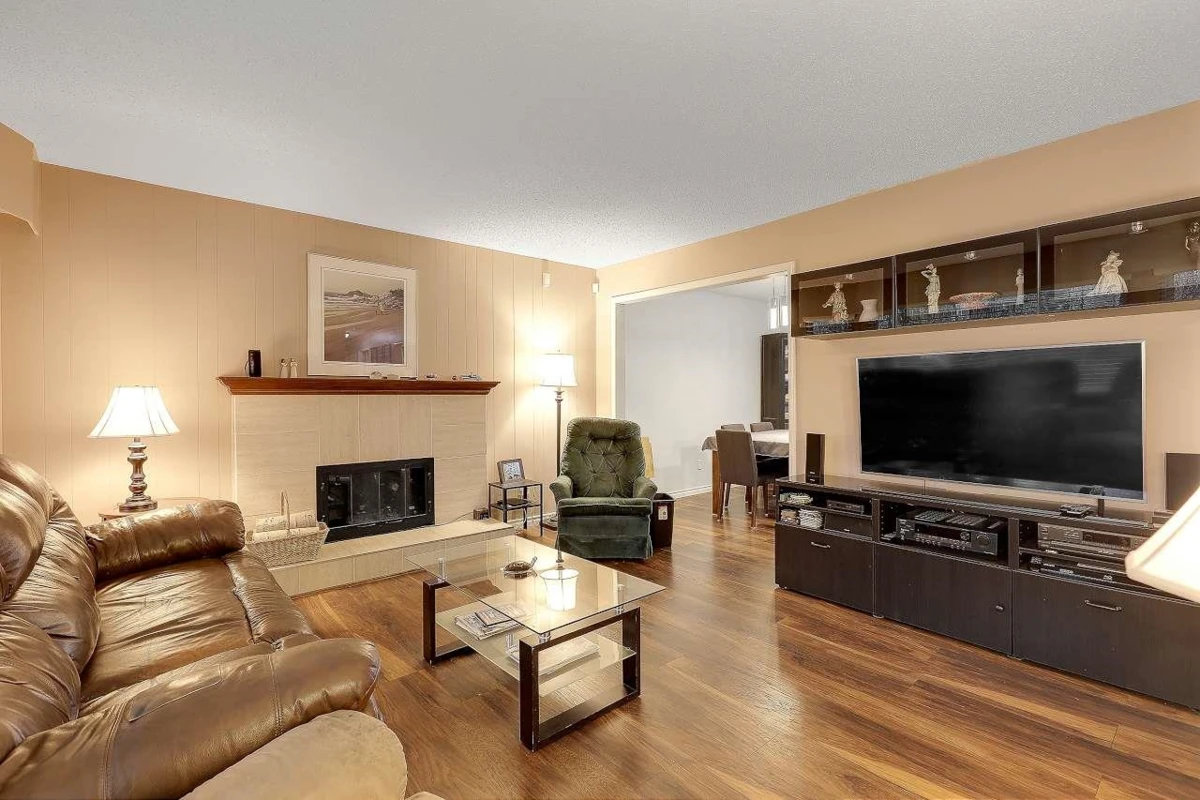 Living Room Photo of 14415 114 Avenue, Surrey, BC