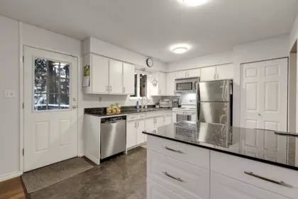 Breakfast Nook Photo of 14415 114 Avenue, Surrey, BC
