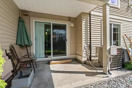 Swimming Pool Photo of 26 46832 Hudson Road, Chilliwack, BC
