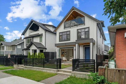 2371 Adanac Street, Vancouver, BC, Vancouver — Half Duplex for sale