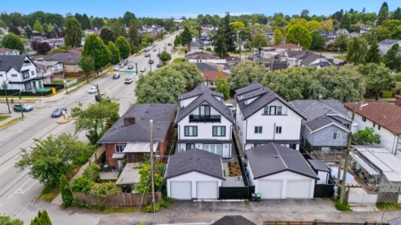 Front Yard Photo of 2371 Adanac Street, Vancouver, BC