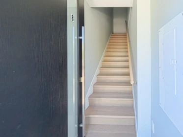 Powder Room Photo of 3 2557 W King Edward Avenue, Vancouver, BC