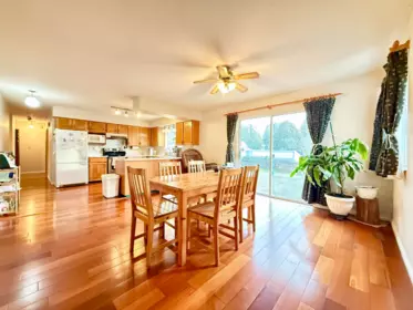 18572 76 Avenue, Surrey, BC, Surrey — Single Family Residence for sale