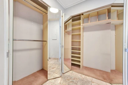 Hallway Photo of 203 1675 Hornby Street, Vancouver, BC