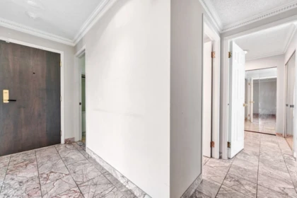 Office / Den Photo of 203 1675 Hornby Street, Vancouver, BC