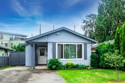 Primary Bedroom Photo of 807 Greene Street, Coquitlam, BC