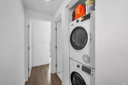 Powder Room Photo of 513 1283 Howe Street, Vancouver, BC