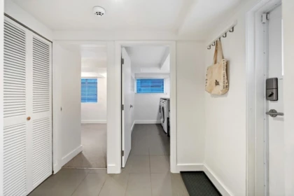 Hot Tub / Spa Photo of 855 E 22nd Avenue, Vancouver, BC