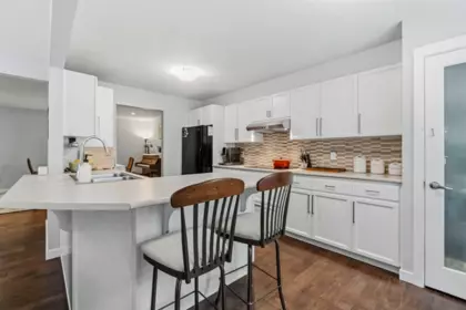 Kitchen Island Photo of 22 101 Parkside Drive, Port Moody, BC