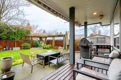 Garden / Landscaping Photo of 21118 123 Avenue, Maple Ridge, BC