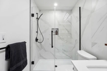 Hallway Photo of 206 623 Kemsley Avenue, Coquitlam, BC