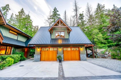 Garden / Landscaping Photo of 949 Arbutus Bay Lane, Bowen Island, BC