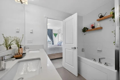 Hallway Photo of 11 3470 Highland Drive, Coquitlam, BC