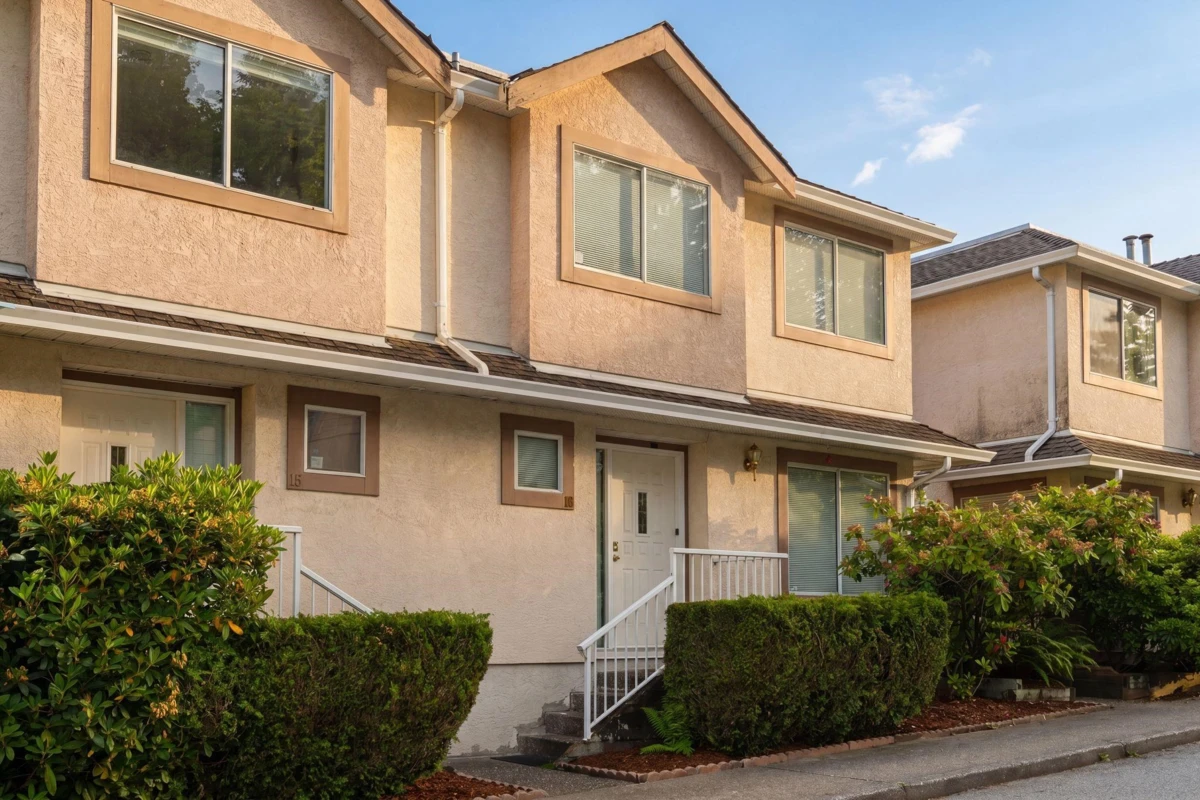 Exterior Rear Photo of 16 901 W 17th Street, North Vancouver, BC
